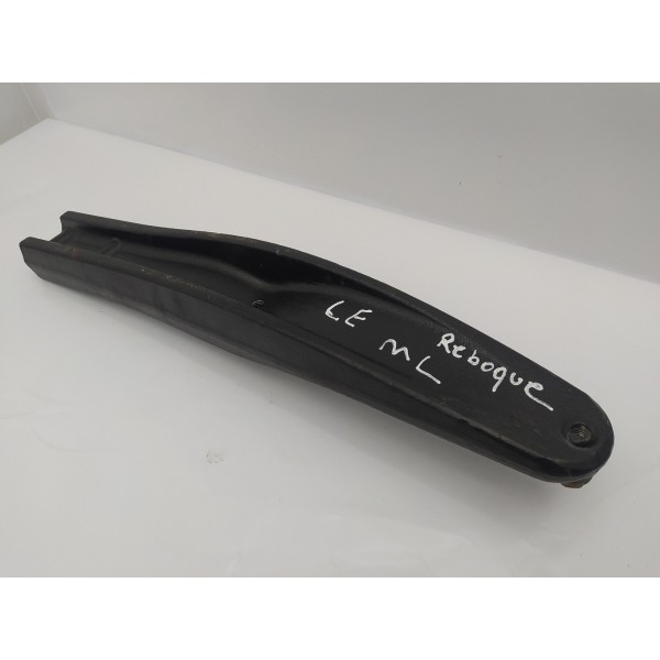 Suporte Esquerdo Reboque Mercedes Benz Ml 63 Amg 2010