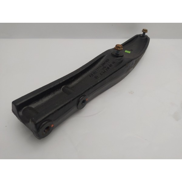 Suporte Esquerdo Reboque Mercedes Benz Ml 63 Amg 2010