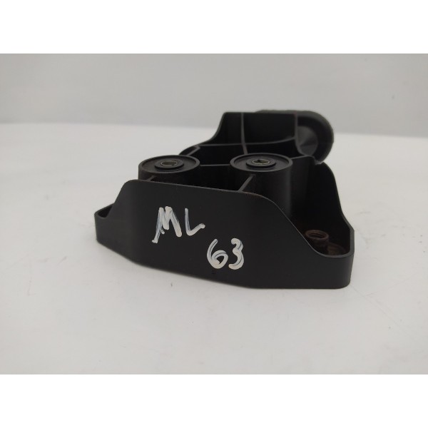 Suporte Guia Esquerdo Parachoque Traseiro Ml 63 Amg 2010