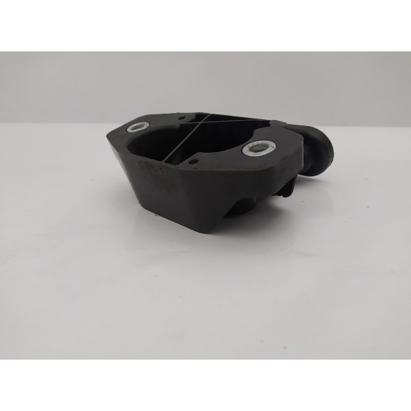 Suporte Guia Direito Parachoque Traseiro Ml 63 Amg 2010