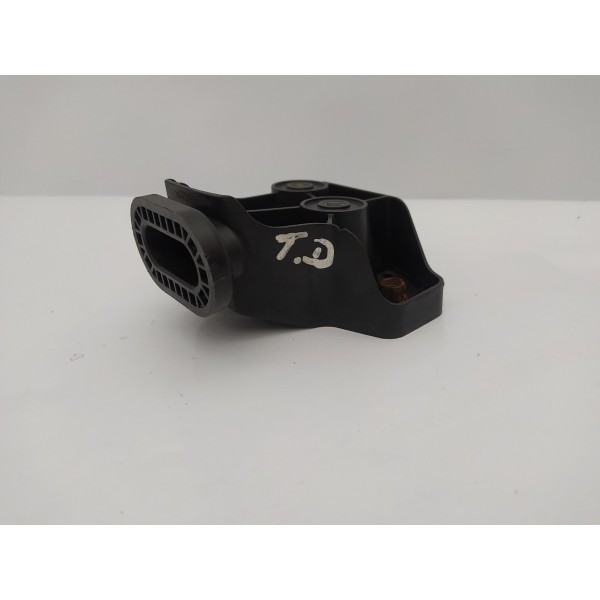 Suporte Guia Direito Parachoque Traseiro Ml 63 Amg 2010