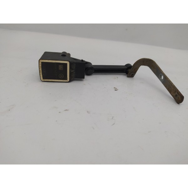 Sensor Traseiro Esquerdo Altura Suspensão Ml 63 Amg 2010