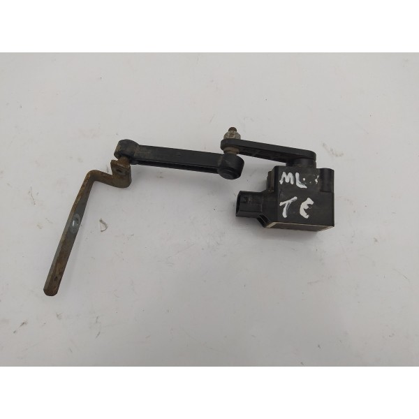 Sensor Traseiro Esquerdo Altura Suspensão Ml 63 Amg 2010