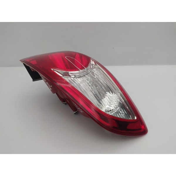 Lanterna Direita Hyundai Santa Fé 2009 Paralela Com Detalhes