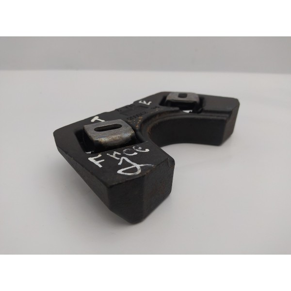 Suporte Amortecedor Traseira Esquerda Freelander 2 2.2 2014