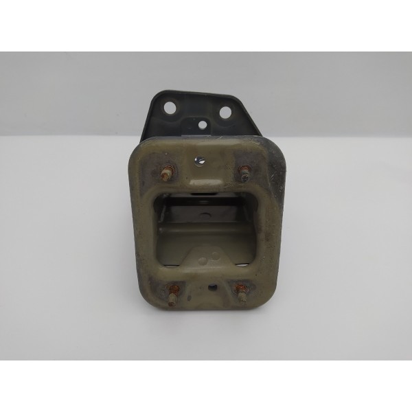 Suporte Esquerdo Alma Dianteira Nissan Livina 2010 2011 2012