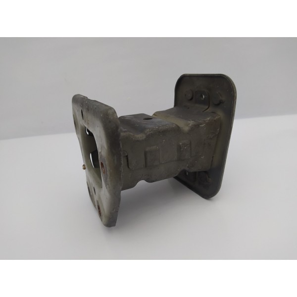 Suporte Esquerdo Alma Dianteira Nissan Livina 2010 2011 2012