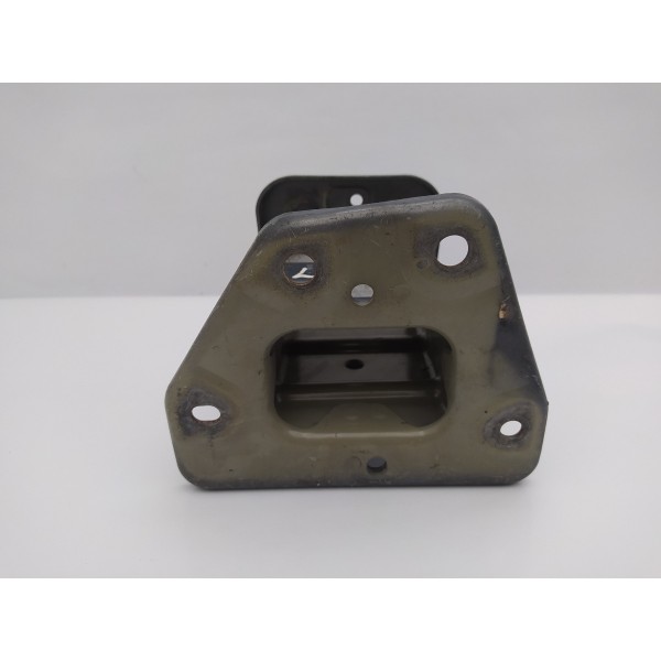 Suporte Esquerdo Alma Dianteira Nissan Livina 2010 2011 2012