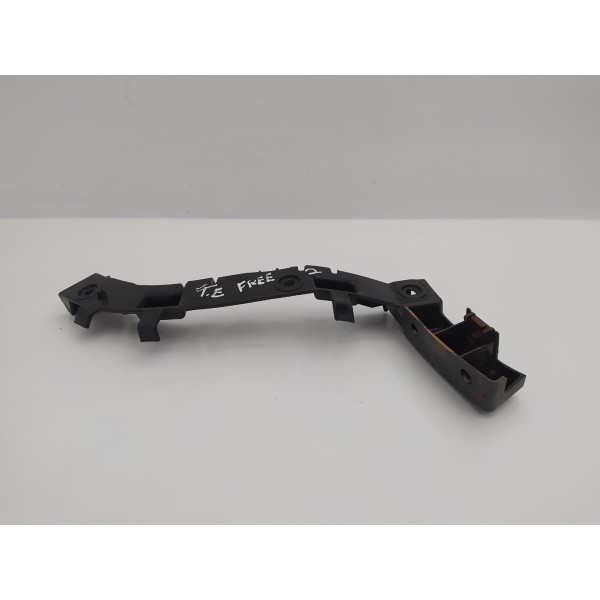 Suporte Guia Esquerdo Parachoque Traseiro Freelander 2 2014