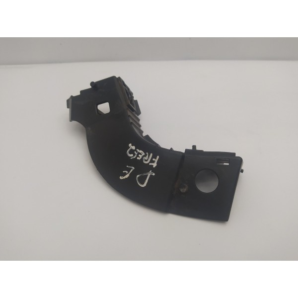 Suporte Guia Esquerdo Parachoque Dianteiro Freelander 2 2014