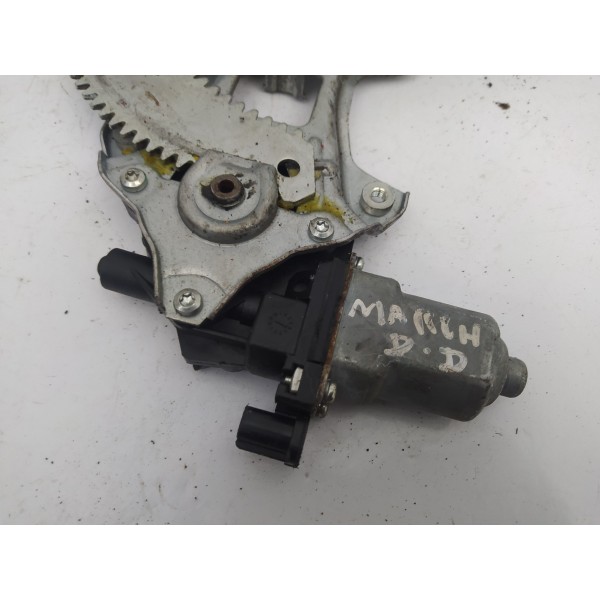 Máquina Vidro Dianteira Direita Nissan March 2013 2014