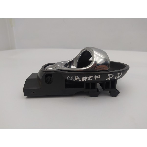 Maçaneta Interna Dianteira Direita Nissan March 2013 2014