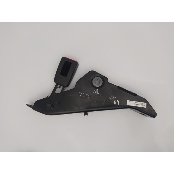 Engate Cinto Traseiro Direito Mercedes Benz Ml 63 Amg 2010