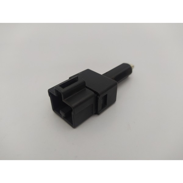 Interruptor Pedal Luz Freio Mitsubishi Pajero Full 2003