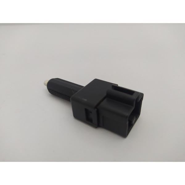 Interruptor Pedal Luz Freio Mitsubishi Pajero Full 2003