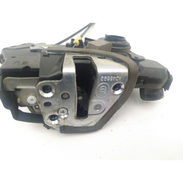 Fechadura Porta Dianteira Direita Suzuki Grand Vitara 2012