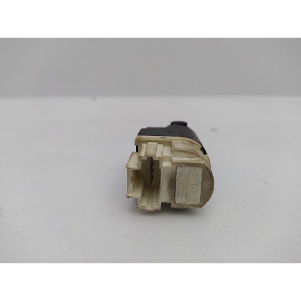 Interruptor Pedal Luz Freio Sandero 1.0 16v 2013 253206170r