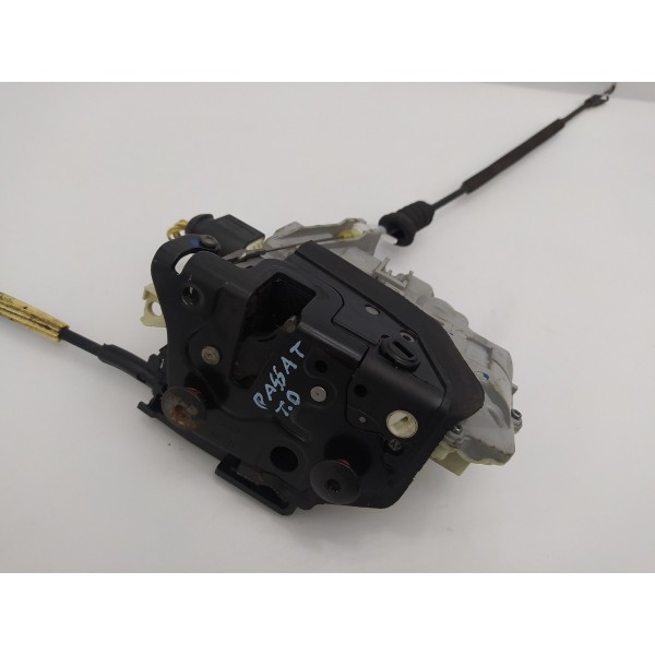 Fechadura Porta Traseira Direita Vw Passat 2012 2013
