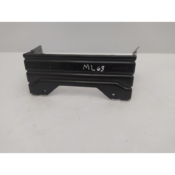 Suporte Traseiro Mercedes Benz Ml 63 Amg 2010 A1646801514