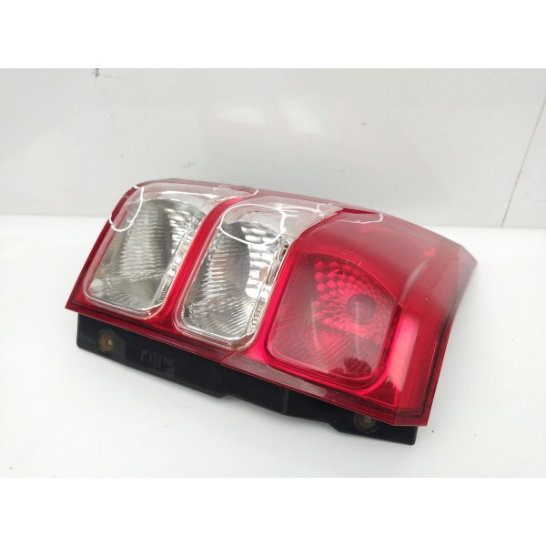 Lanterna Traseira Esquerda Suzuki Grand Vitara 2011 Detalhe