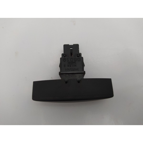 Botão Interruptor Alerta Painel Nissan Livina 2010 2011