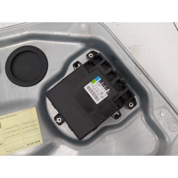 Máquina Vidro Dianteira Esquerda Mercedes Ml 63 2009 2010