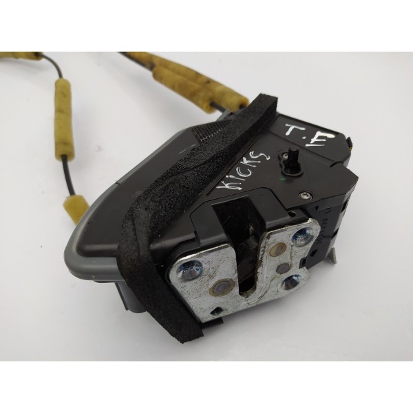 Fechadura Porta Traseira Esquerda Nissan Kicks 2016 2017