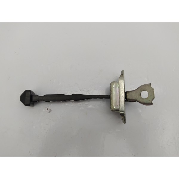 Limitador Porta Traseira Esquerda Nissan Kicks 2016 2017