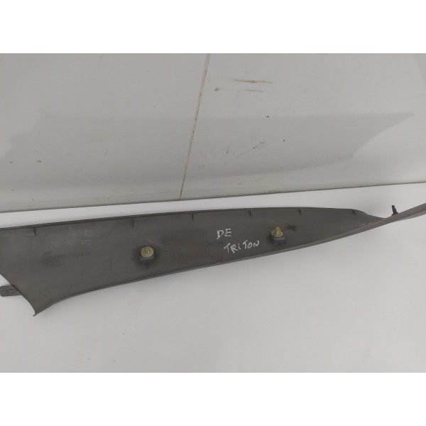 Acabamento Esquerdo Coluna Parabrisa L200 Triton 2012 2013