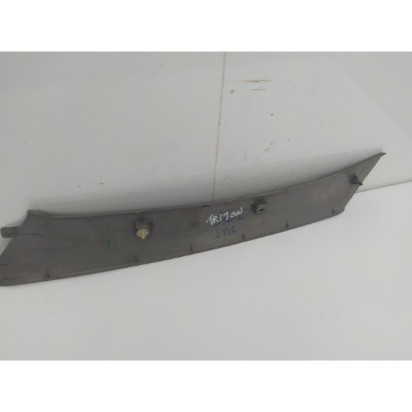 Acabamento Direito Coluna Parabrisa L200 Triton 2012 2013