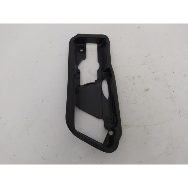 Suporte Maçaneta Interna Dianteira Esquerda Tiguan 2011