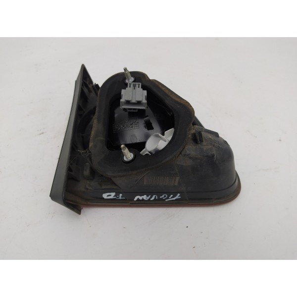 Lanterna Tampa Traseira Direita Volkswagen Tiguan 2011