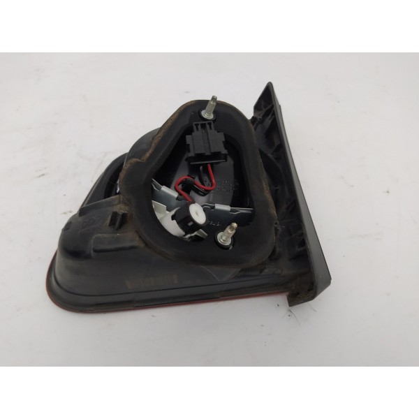 Lanterna Tampa Traseira Esquerda Volkswagen Tiguan 2011