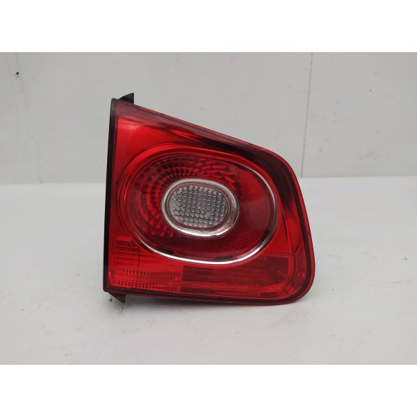 Lanterna Tampa Traseira Esquerda Volkswagen Tiguan 2011