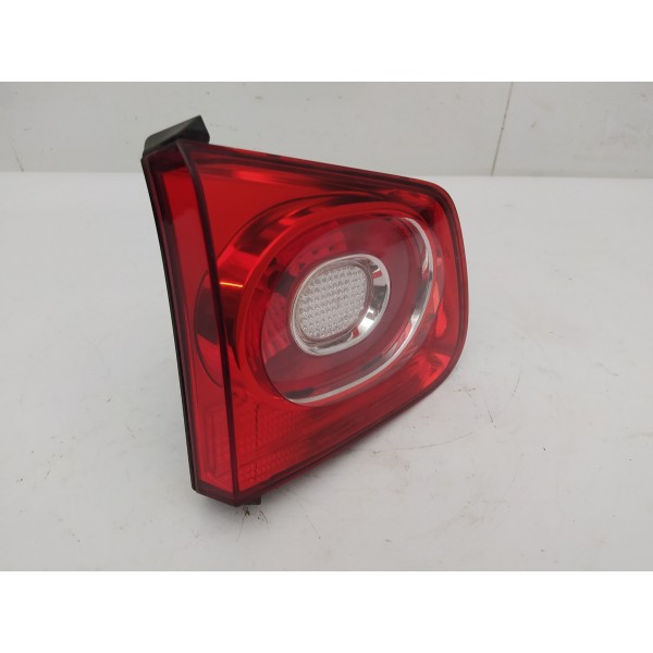 Lanterna Tampa Traseira Esquerda Volkswagen Tiguan 2011