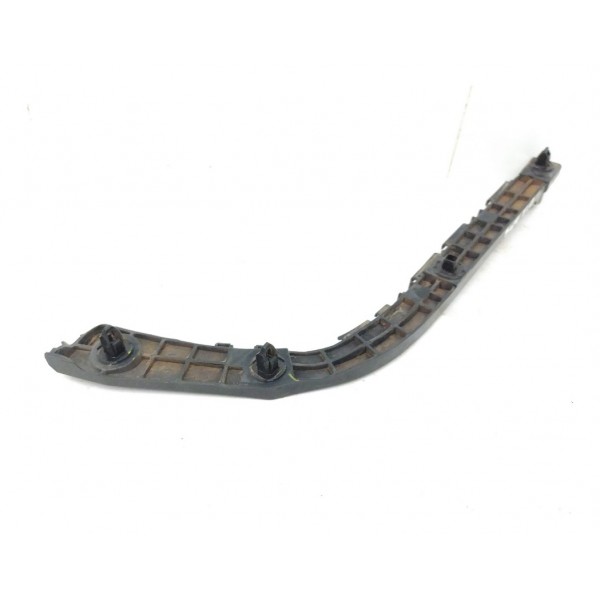 Guia Parachoque Traseiro Esquerdo Toyota Hilux Sw4 2013 2014