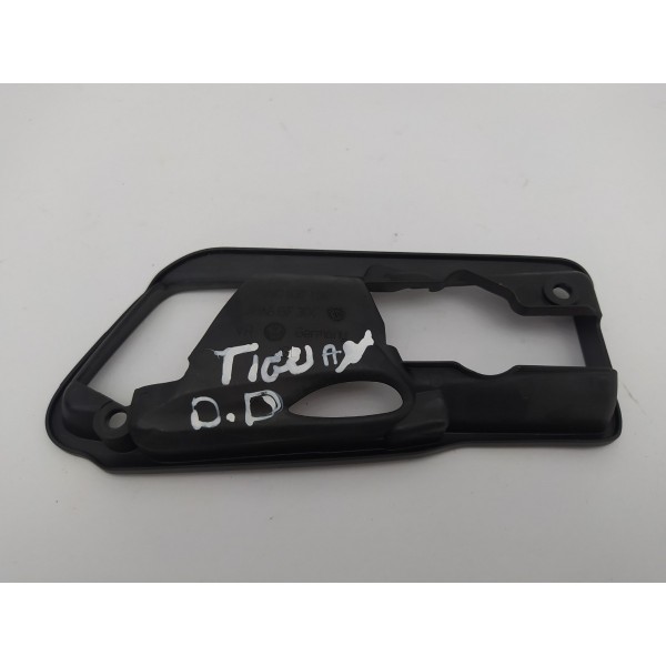 Suporte Maçaneta Interna Dianteira Direita Tiguan 2011