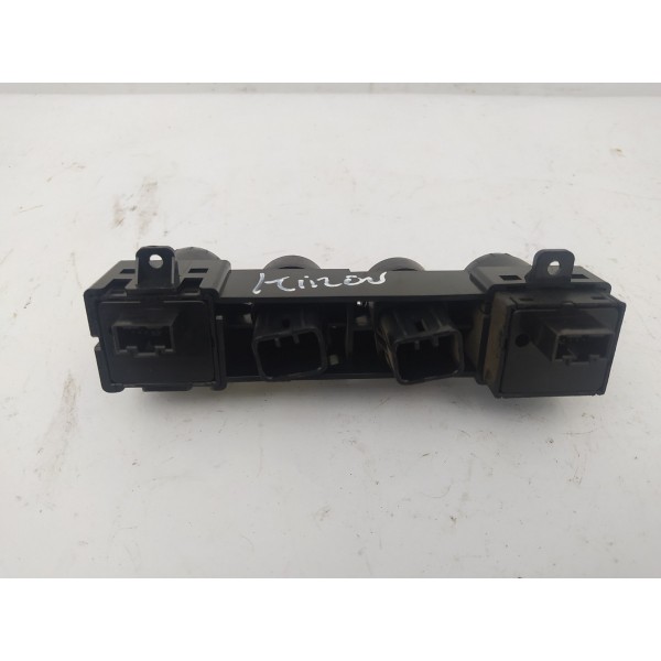 Botão Comando Luz Farol Tração Ssangyong Kyron 2011 2012