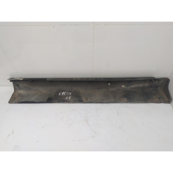 Spoiler Lateral Dianteiro Direito Ssangyoung Kyron 2011 2012
