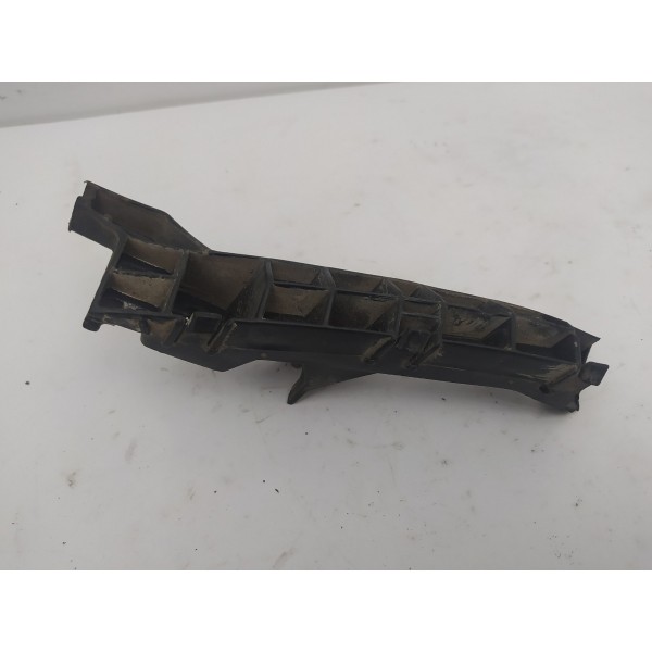 Guia Suporte Parachoque Dianteiro Direito L200 Triton 2012