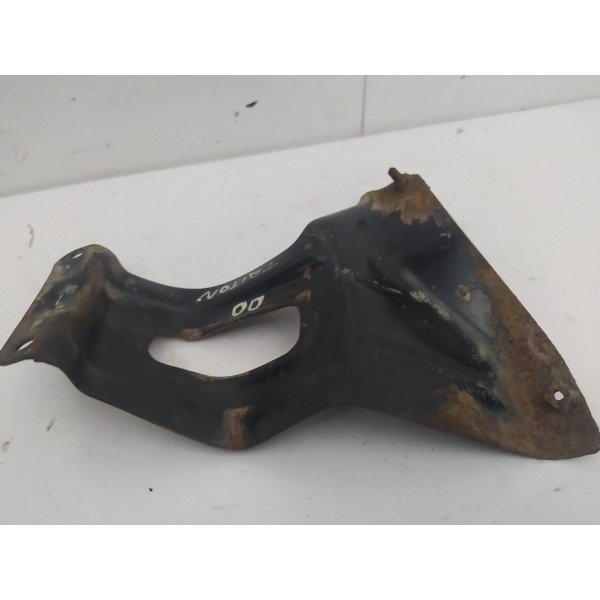 Suporte Guia Parachoque Dianteiro Direito L200 Triton 2012