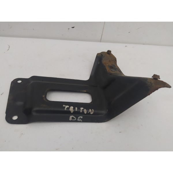 Suporte Guia Parachoque Dianteiro Esquerdo L200 Triton 2012