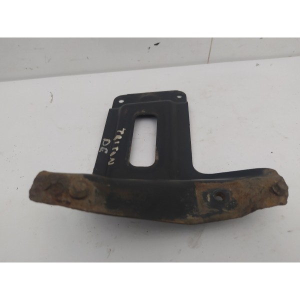 Suporte Guia Parachoque Dianteiro Esquerdo L200 Triton 2012