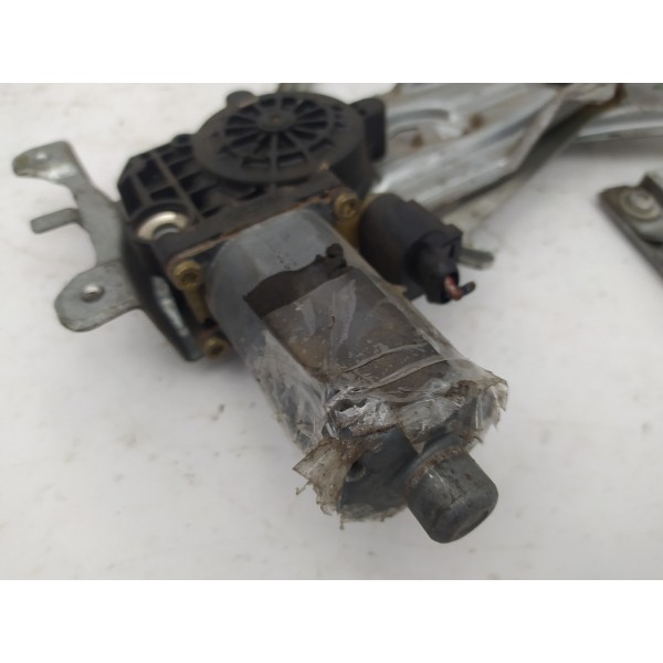 Máquina Vidro Dianteira Direita Chevrolet Zafira 2009 2010