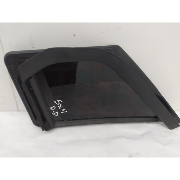 Vidro Fixo Porta Dianteira Direita Suzuki Sx4 2017 2018