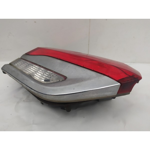 Lanterna Tampa Traseira Esquerda Jeep Grand Cherokee 2014