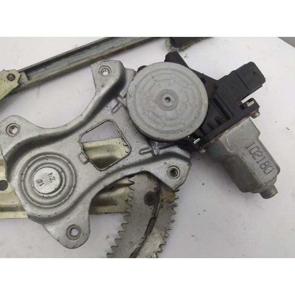 Máquina Vidro Dianteira Direita Mitsubishi Pajero Tr4 2008