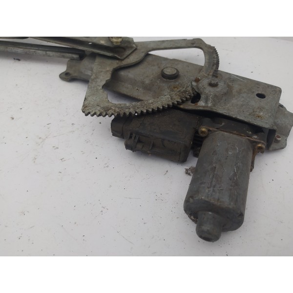 Máquina Vidro Dianteira Direita Chevrolet Vectra 1998 1999