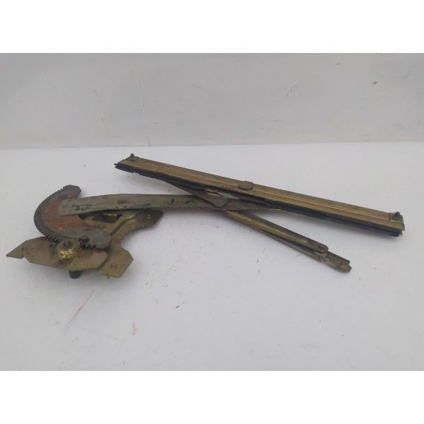 Máquina Vidro Dianteira Direita Hafei Towner 2011 2012