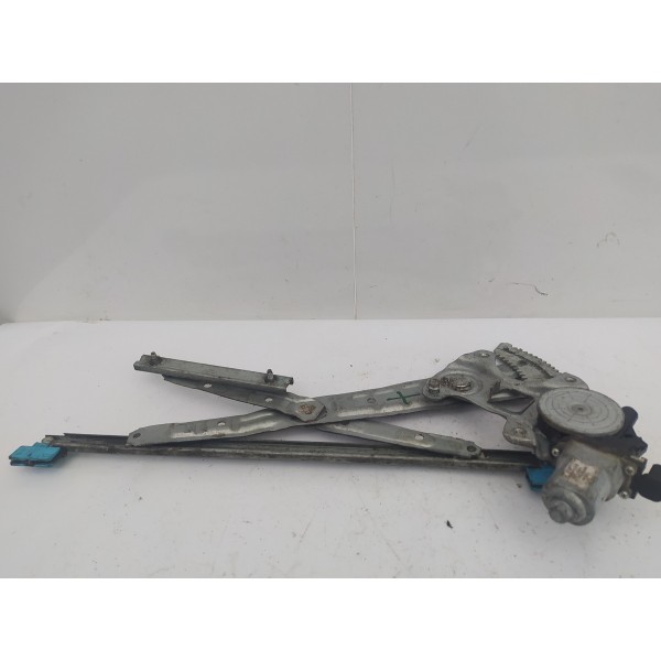 Máquina Vidro Dianteira Direita Nissan Versa 2013 2014